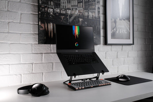 5 Essential Ergonomic Products for a Neatly Organized Desk