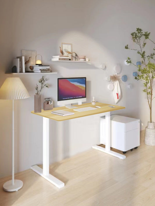 Where Minimalism Meets Functionality – A Desk Designed to Impress.