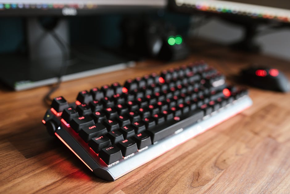 Keyboard Trays: How To Choose the Right One for Your Desk