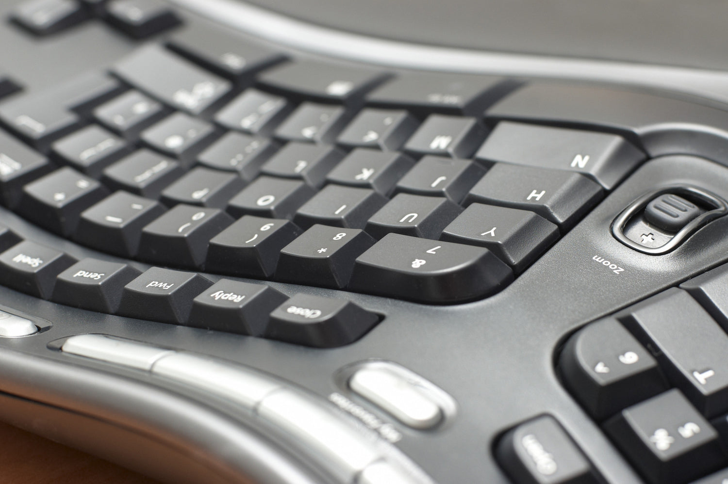 What Are the Advantages of an Ergonomic Keyboard? UncagedErgonomics