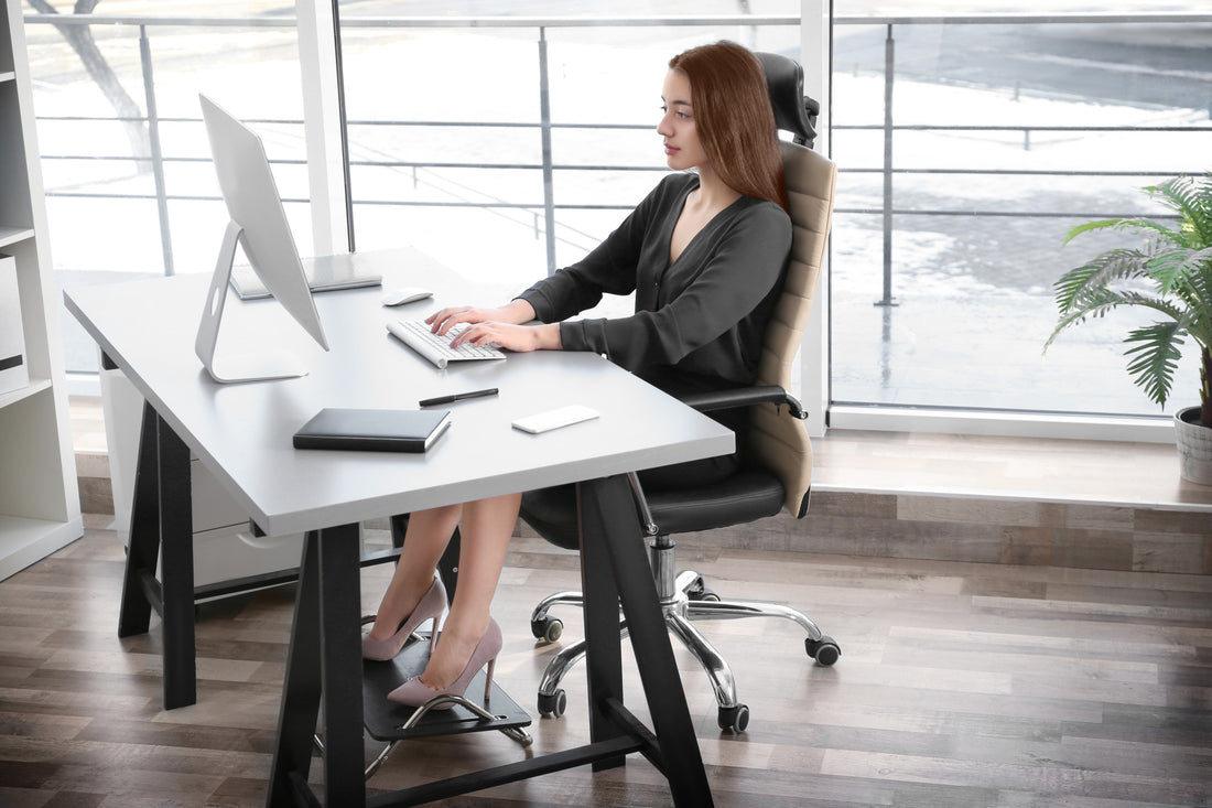 7 Ways Wobble Chairs Can Improve Workplace Wellness