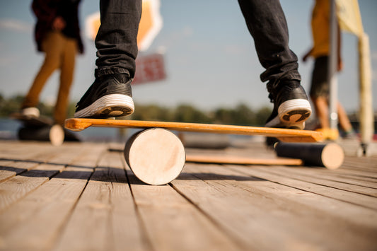The Basics of Balance Boards: How Can You Use Them at Work?